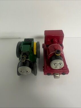 Thomas And Friends Trevor And Skarloey Play Trains-Small Magnetic